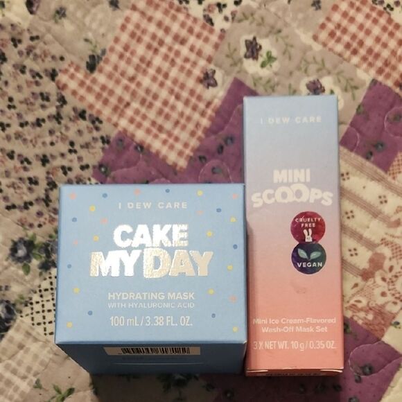 Cake My Day Hydrating Mask - Blue
